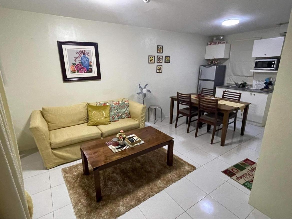 3 Bedrooms 3 Baths Victorian Style Townhouse Fully Furnished Batangas Ngoại thất bức ảnh
